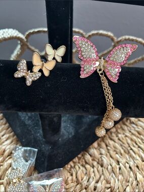 Lot of 10 shoe charms